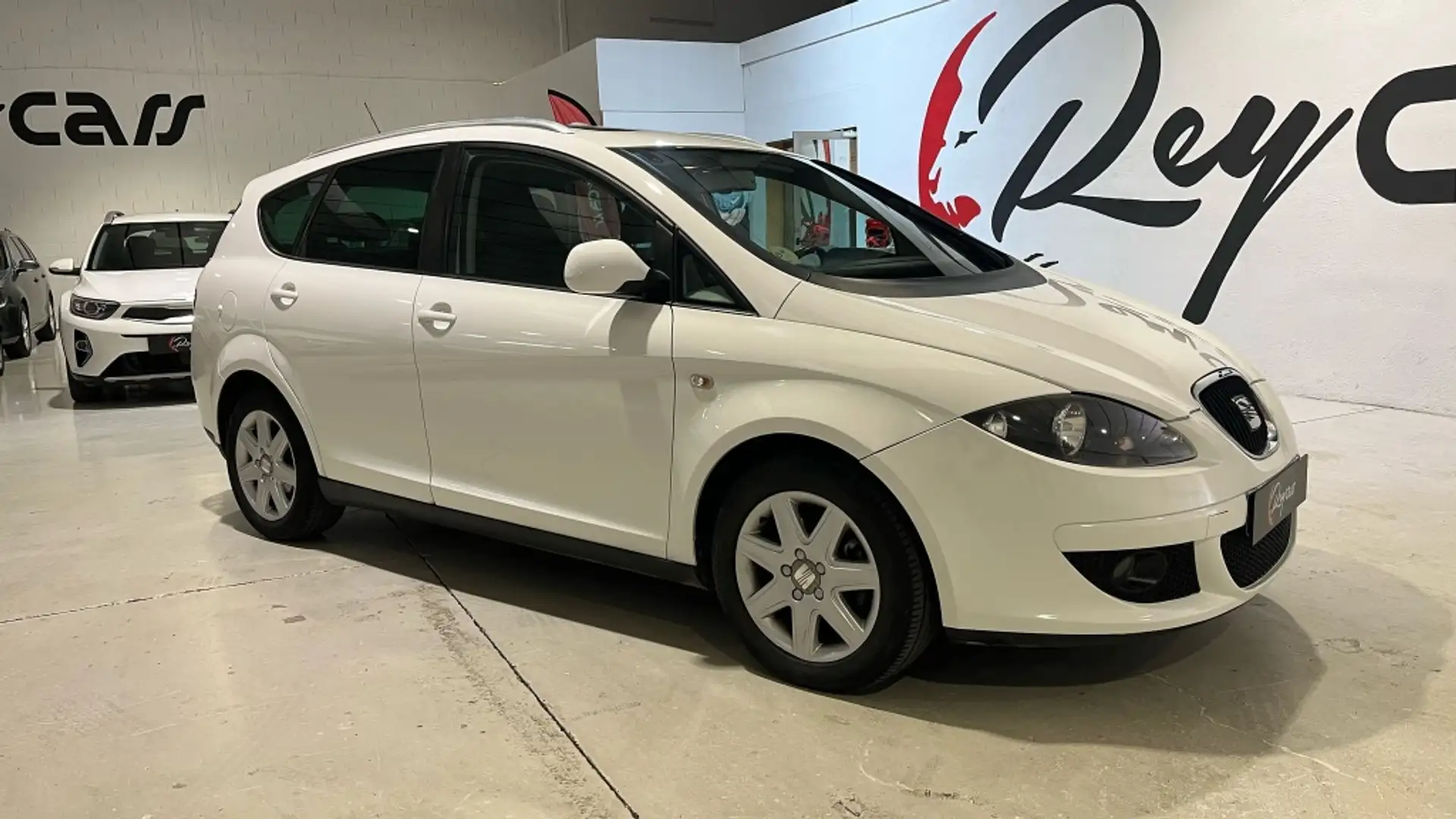 SEAT Altea 1.9TDI Styl. DPF DSG Blanco - 1