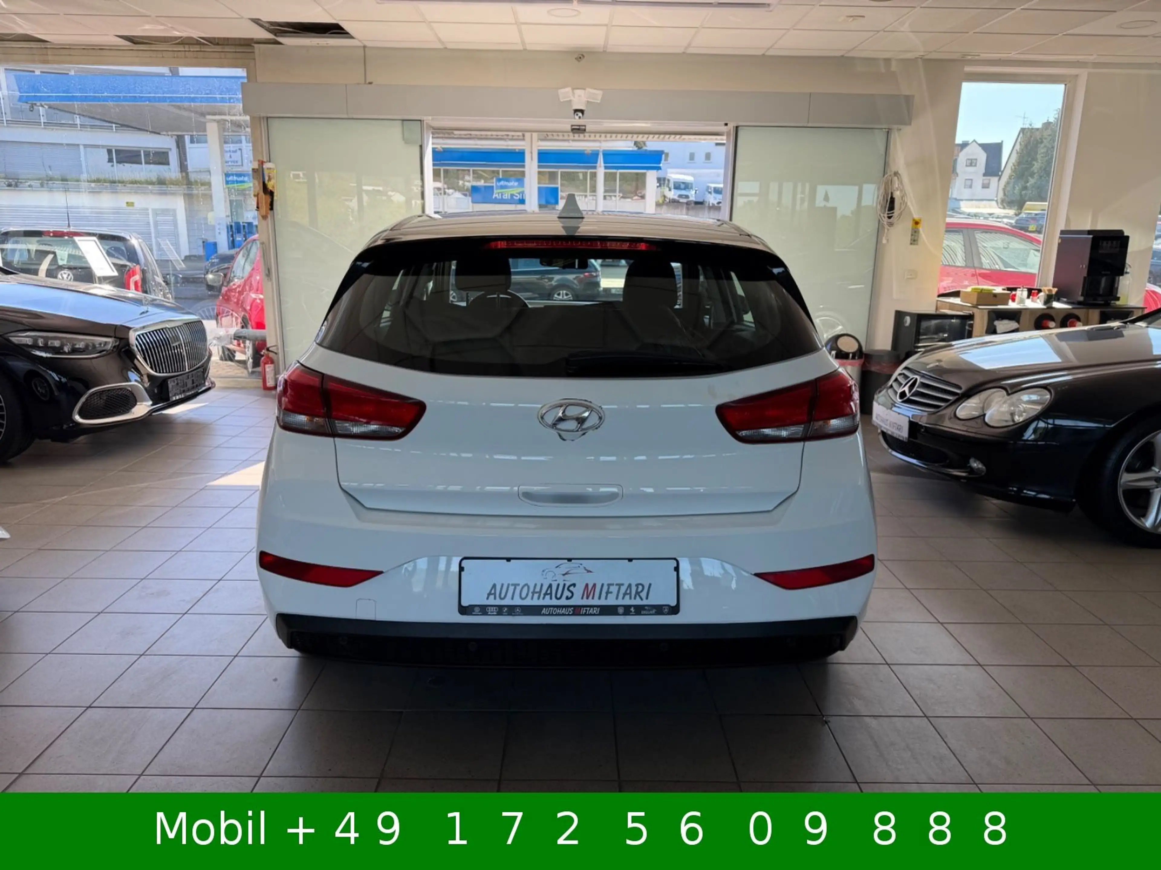Hyundai i30 Select Lim. Tempomat 6d 8-fach bereift — photo 7