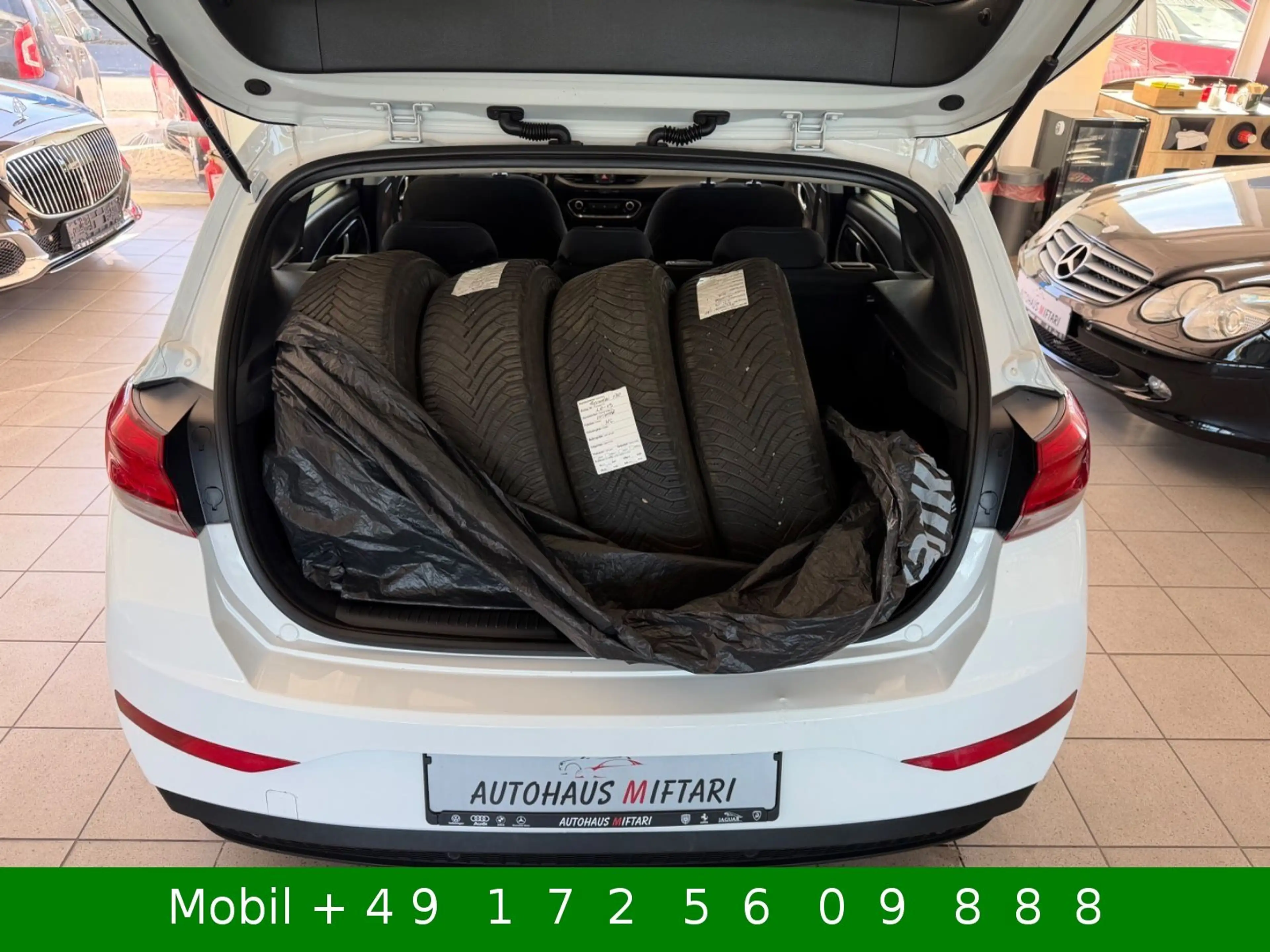 Hyundai i30 Select Lim. Tempomat 6d 8-fach bereift — photo 6