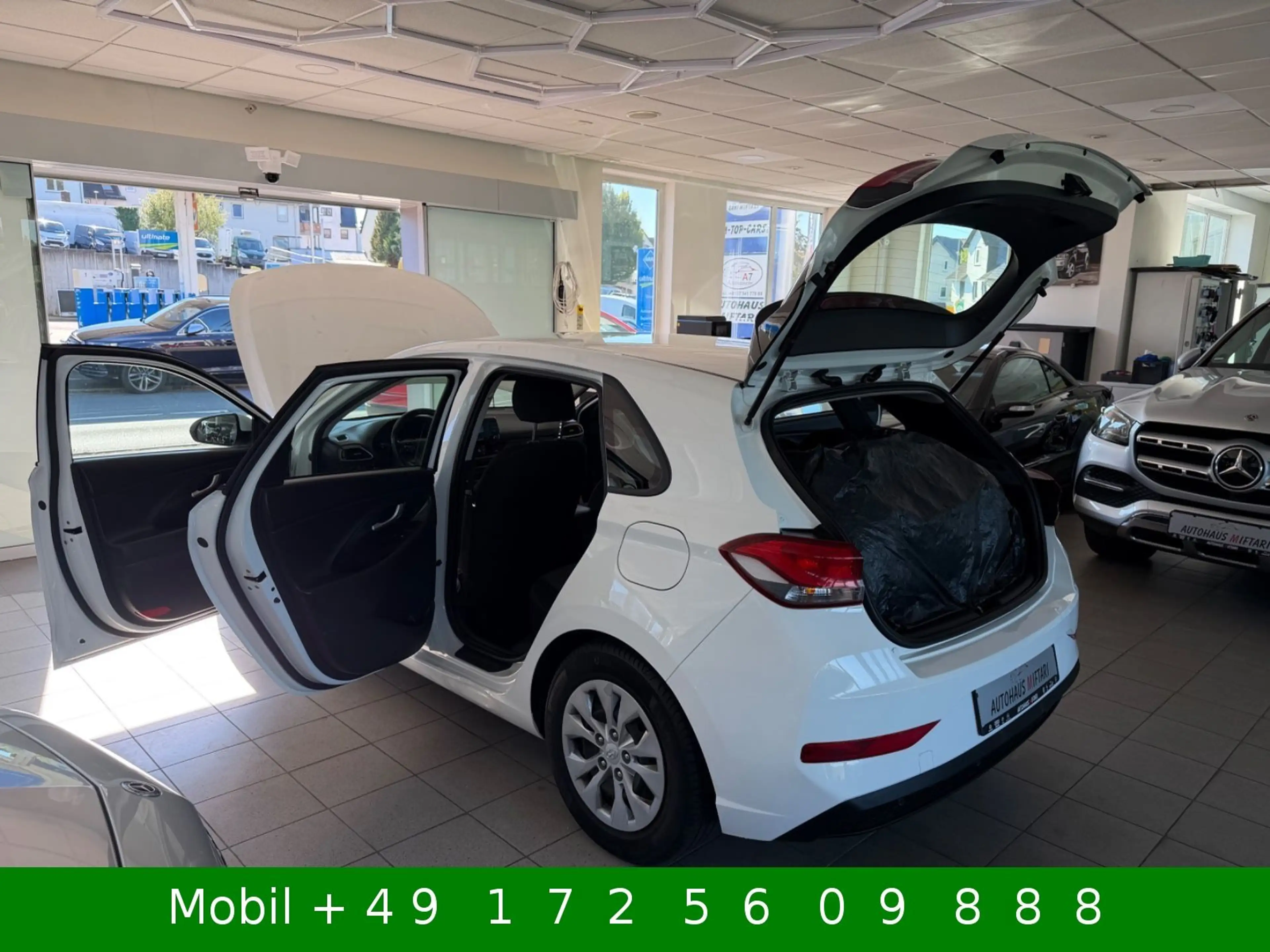 Hyundai i30 Select Lim. Tempomat 6d 8-fach bereift — photo 3