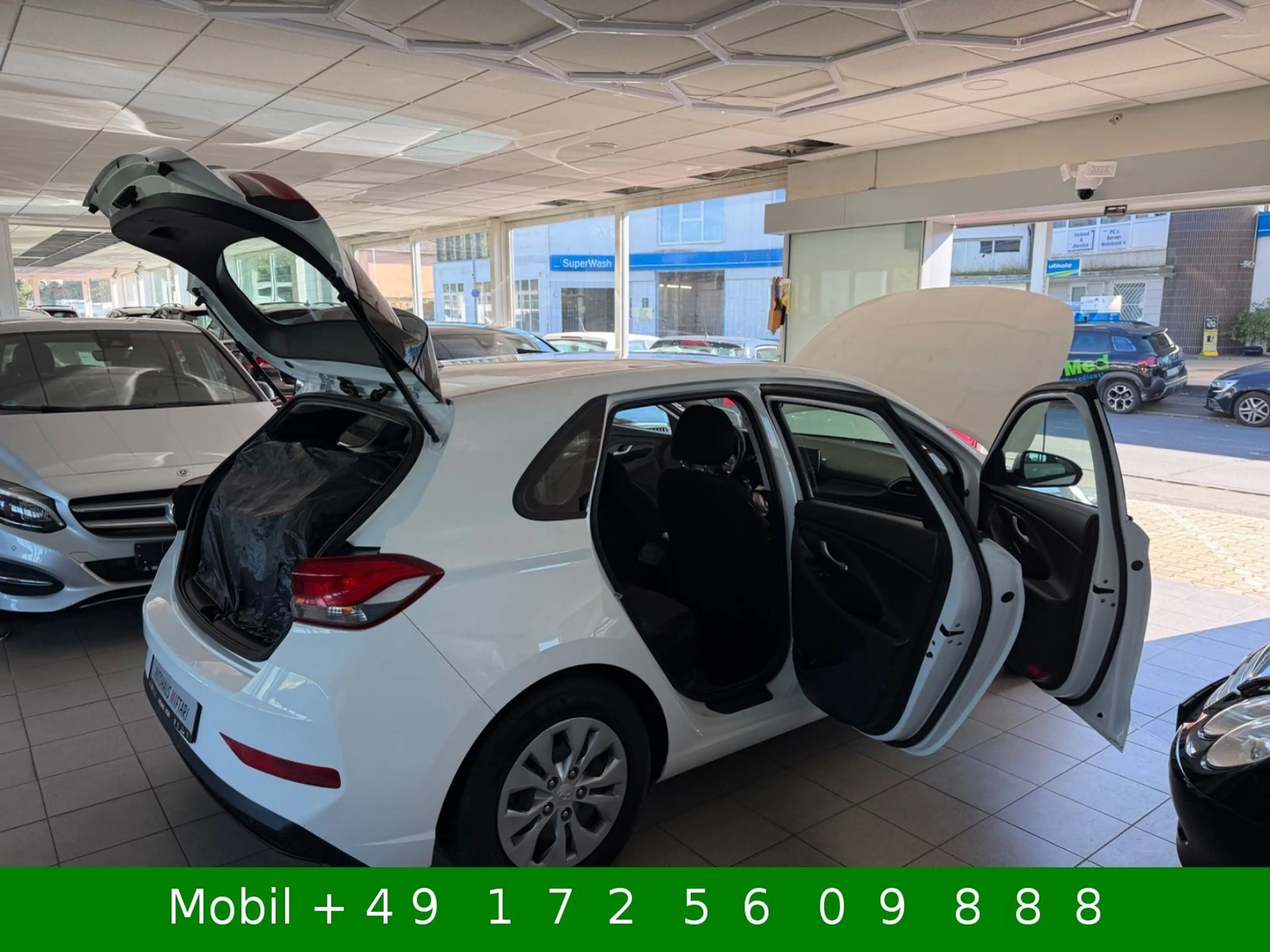 Hyundai i30 Select Lim. Tempomat 6d 8-fach bereift — photo 2