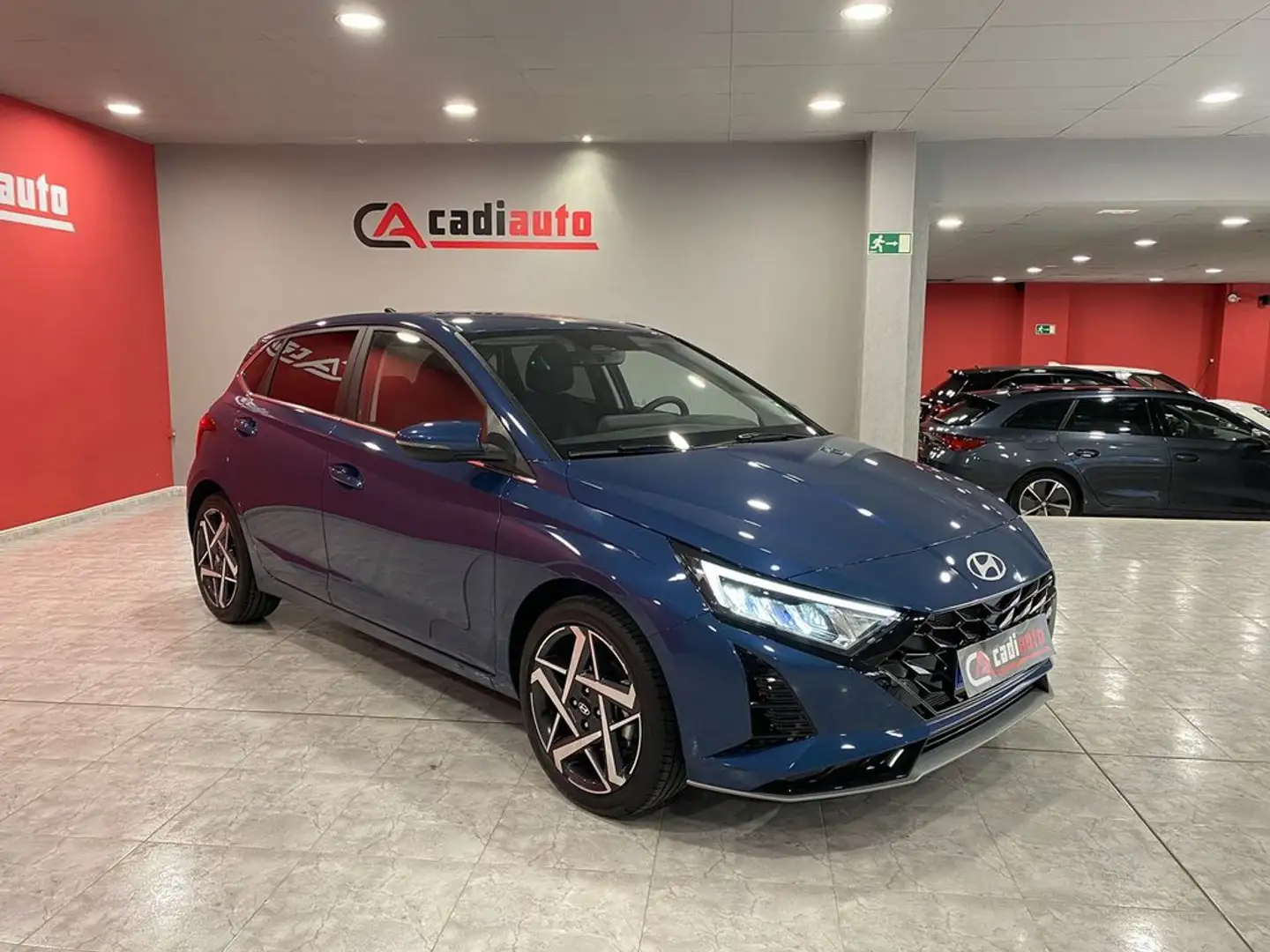 Hyundai i20 1.0 TGDI Tecno 48V 100 Blau - 2