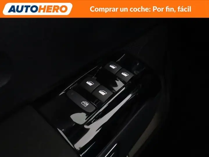 Citroën C3 1.2 PureTech Shine 2016, foto 32