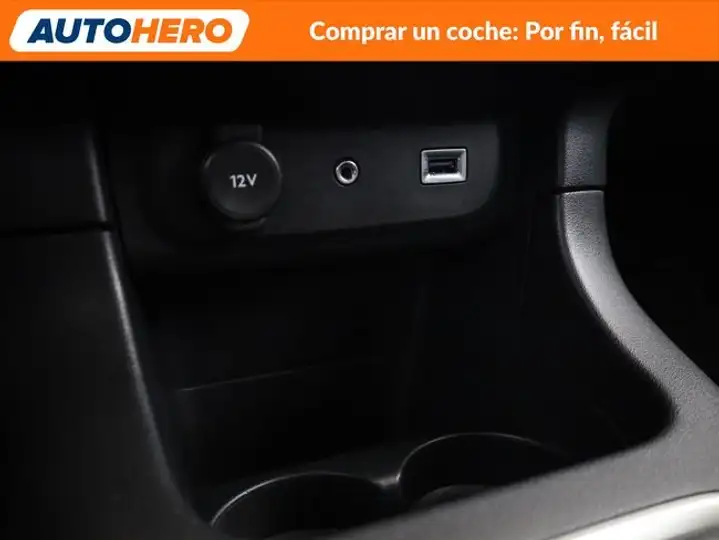 Citroën C3 1.2 PureTech Shine 2016, foto 28