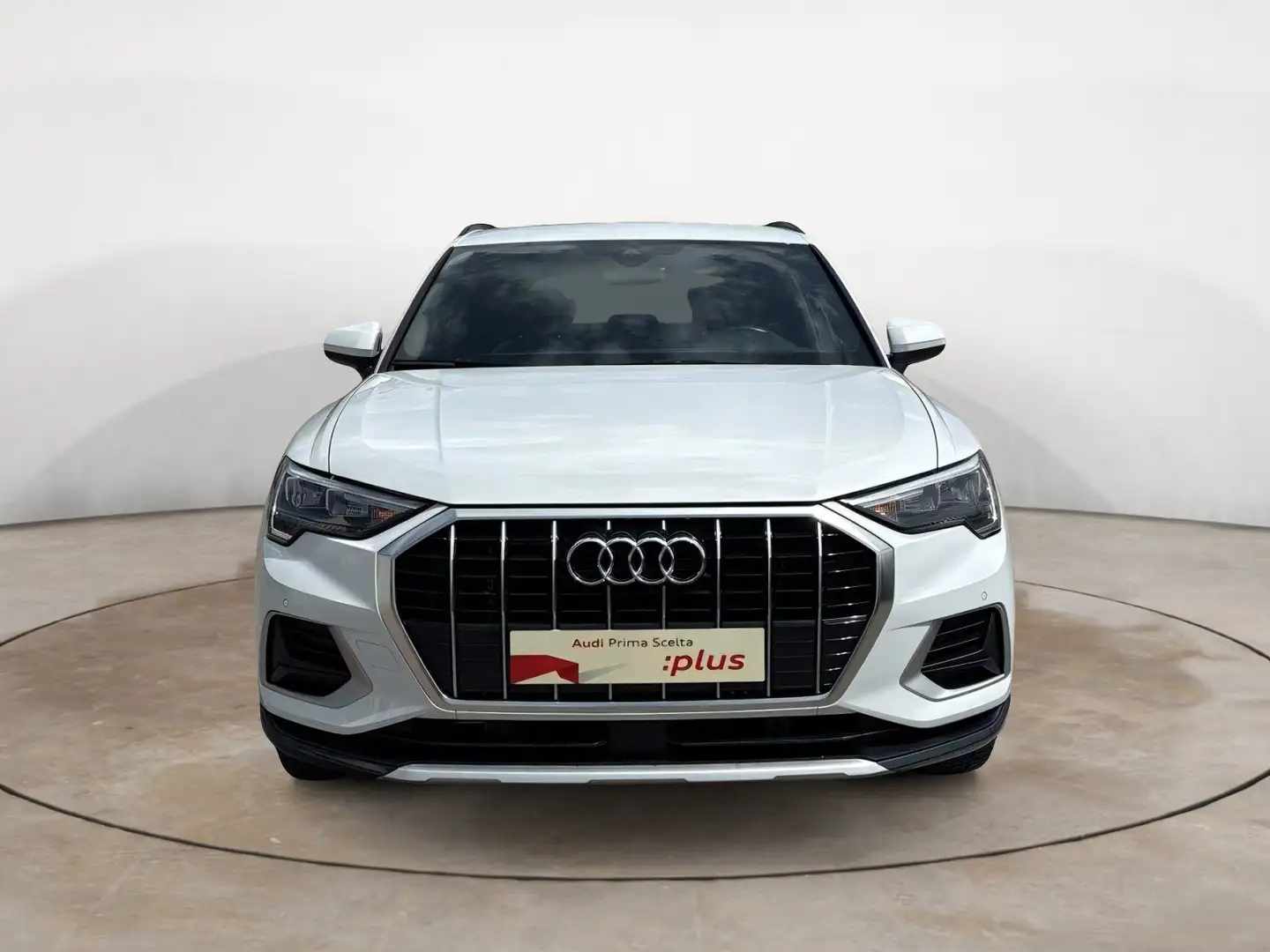 Audi Q3 35 TDI S tronic Business Advanced Wit - 2