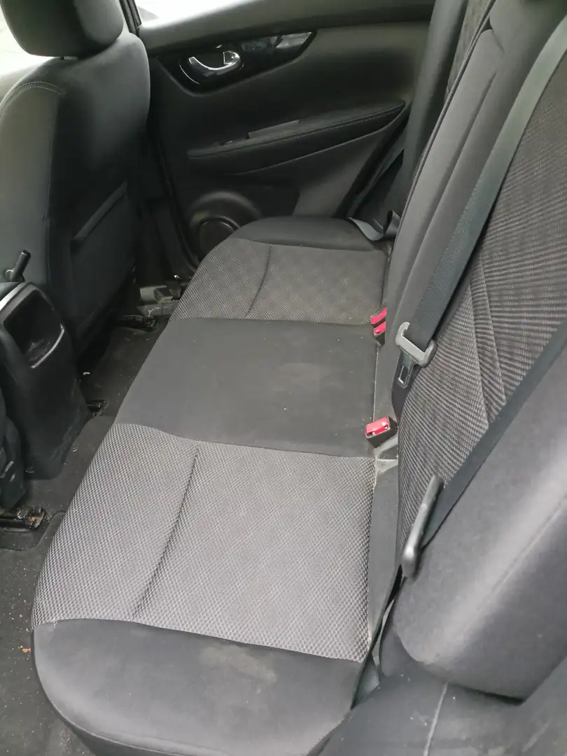 Nissan Qashqai Qashqai 1.2 DIG-TN-Connecta Schwarz - 2
