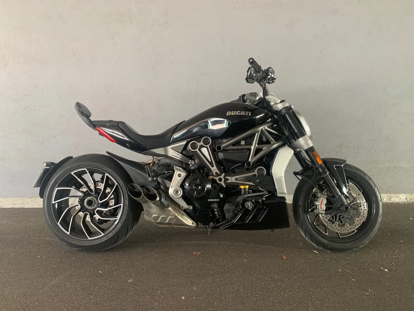 Ducati XDiavel S Чорний - 1