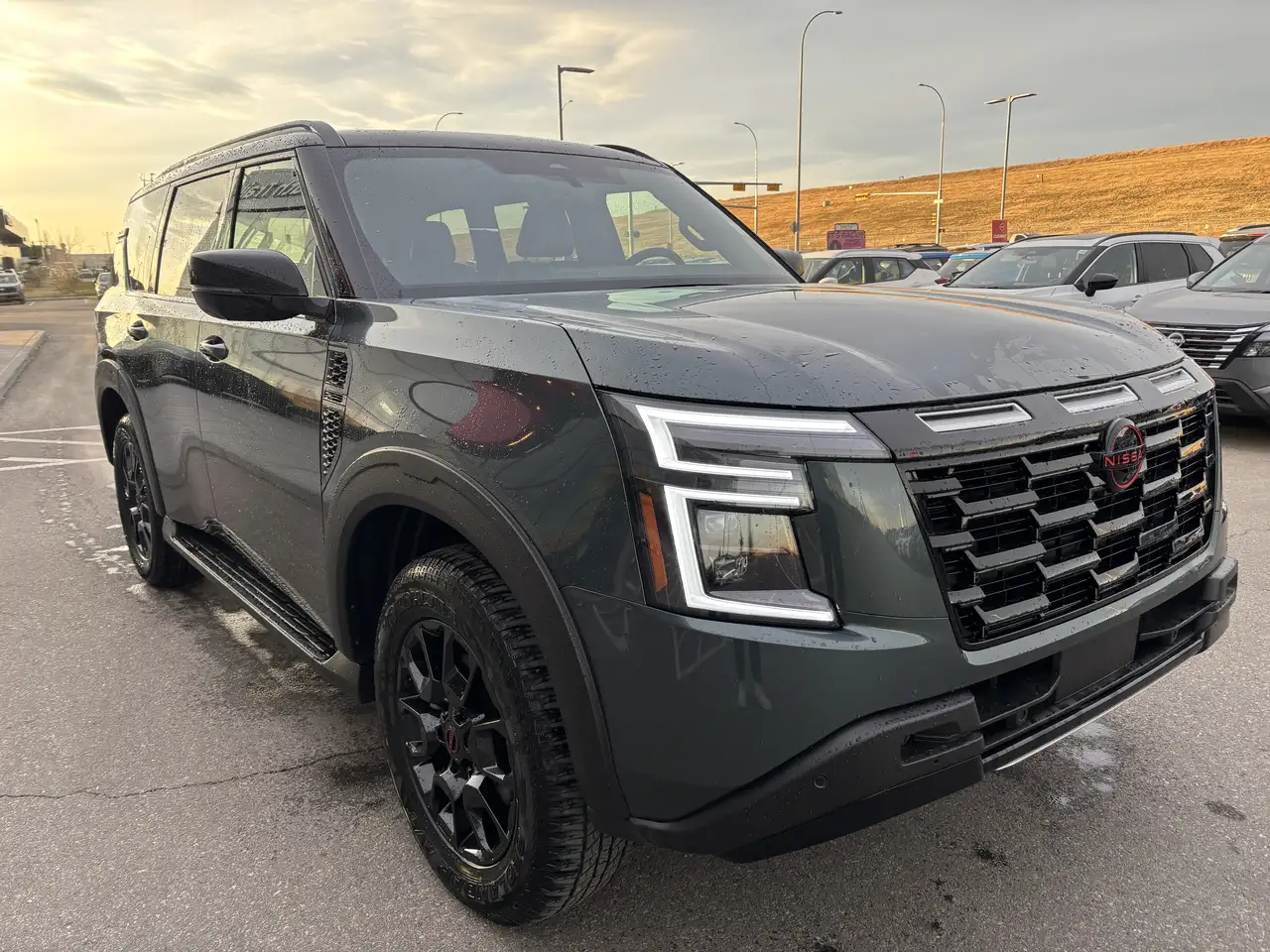 Nissan Armada снимка Nissan Armada