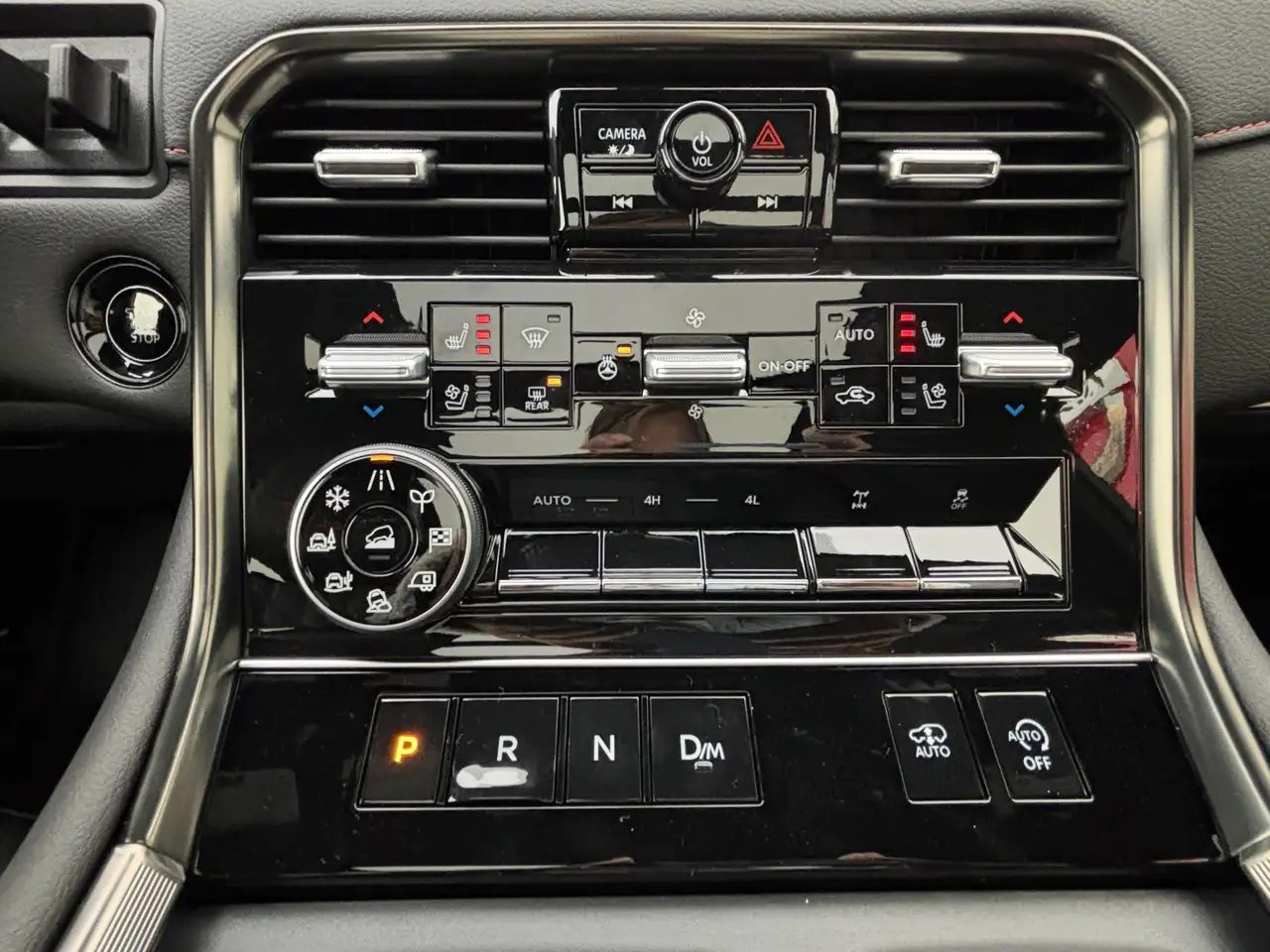 Nissan Armada снимка Nissan Armada