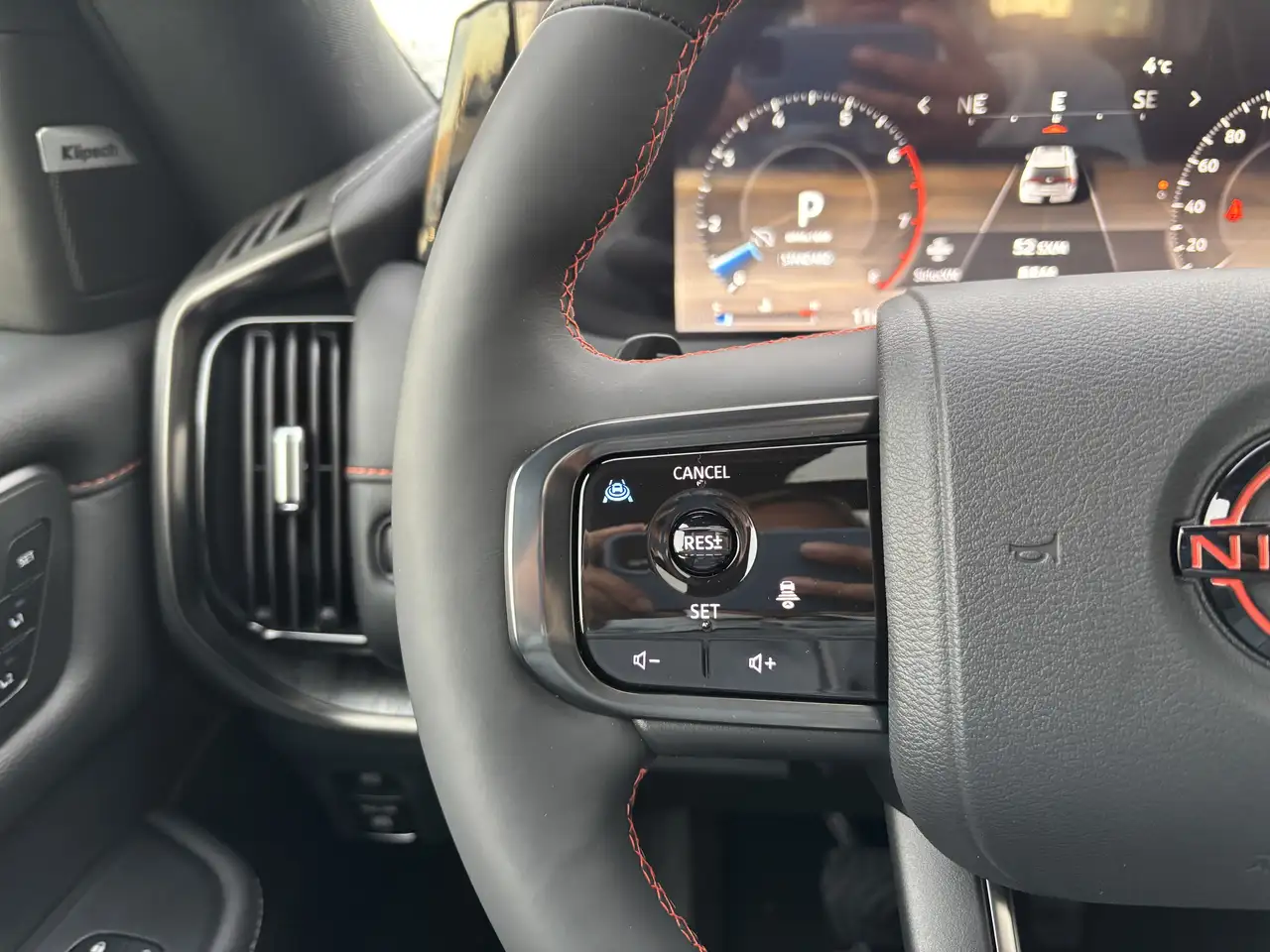 Nissan Armada снимка Nissan Armada