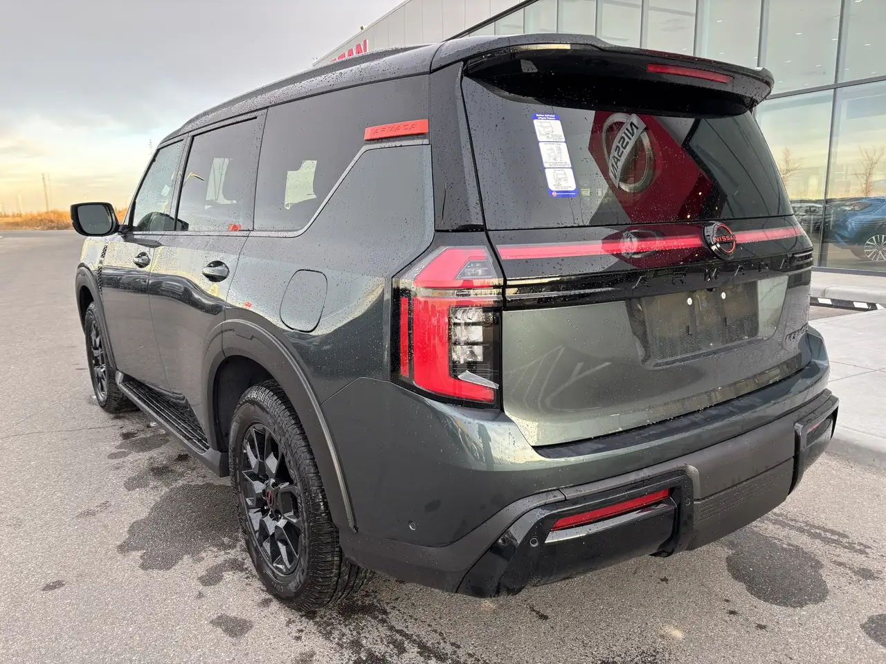 Nissan Armada снимка Nissan Armada