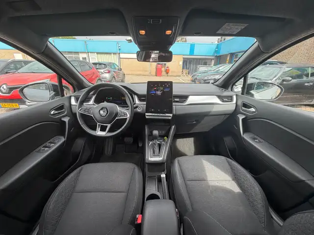 Renault Captur view 4