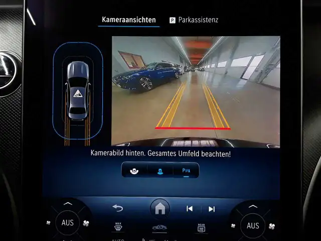 Mercedes-Benz C-Class view 16