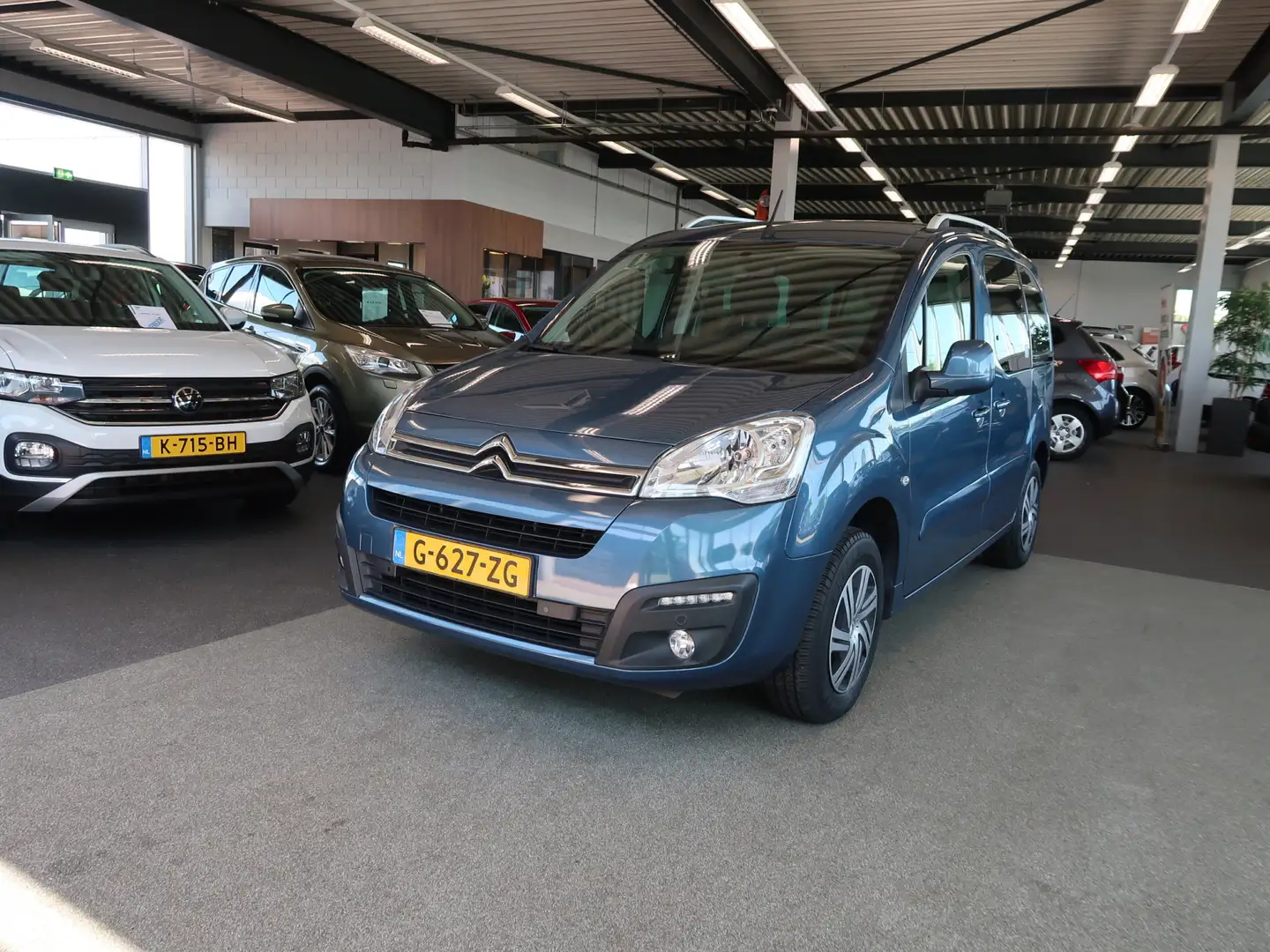 Citroen Berlingo E-Feel 23 kWh Automaat NAVI/CAMERA/PDC/TAKELKRAAN Blauw - 2