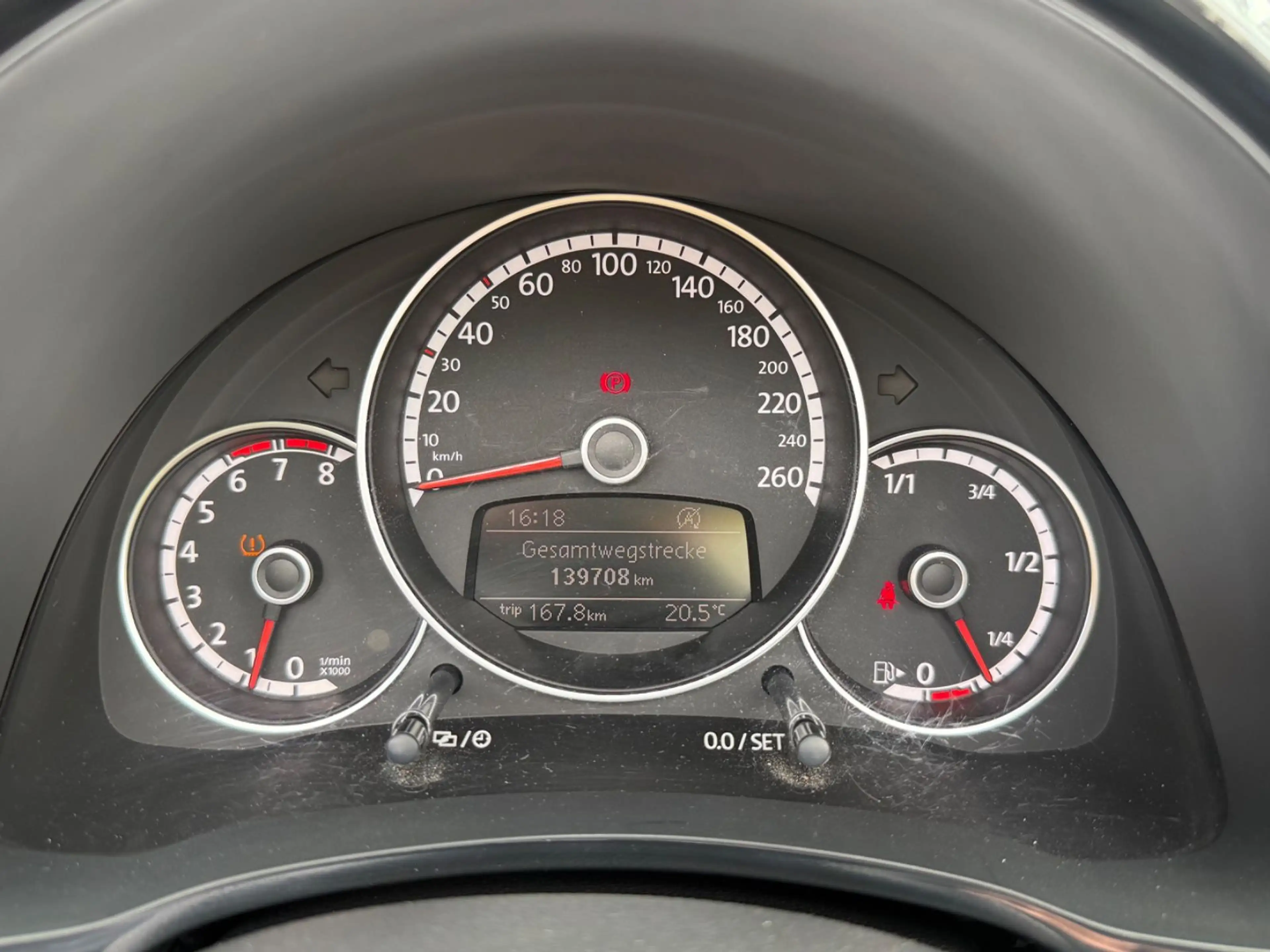 Volkswagen Beetle Cabriolet Basis BMT 1.Hand — photo 12