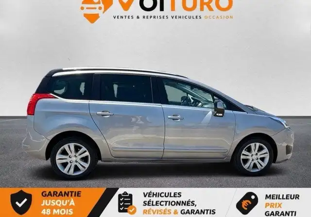 Peugeot 5008 view 5