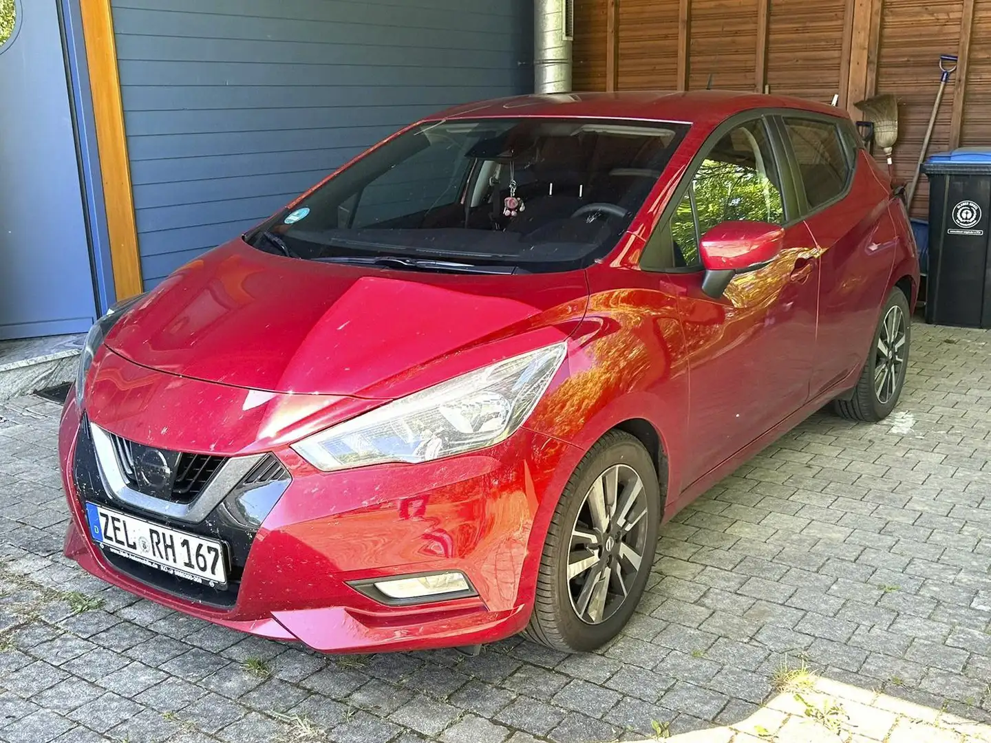 Nissan Micra Micra 1.0 IG-T Acenta Červená - 1
