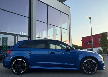 Annonce voiture d'occasion Audi RS3 - CARADIZE