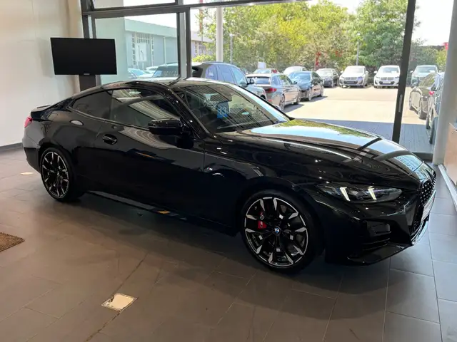 BMW 4 Series view 13