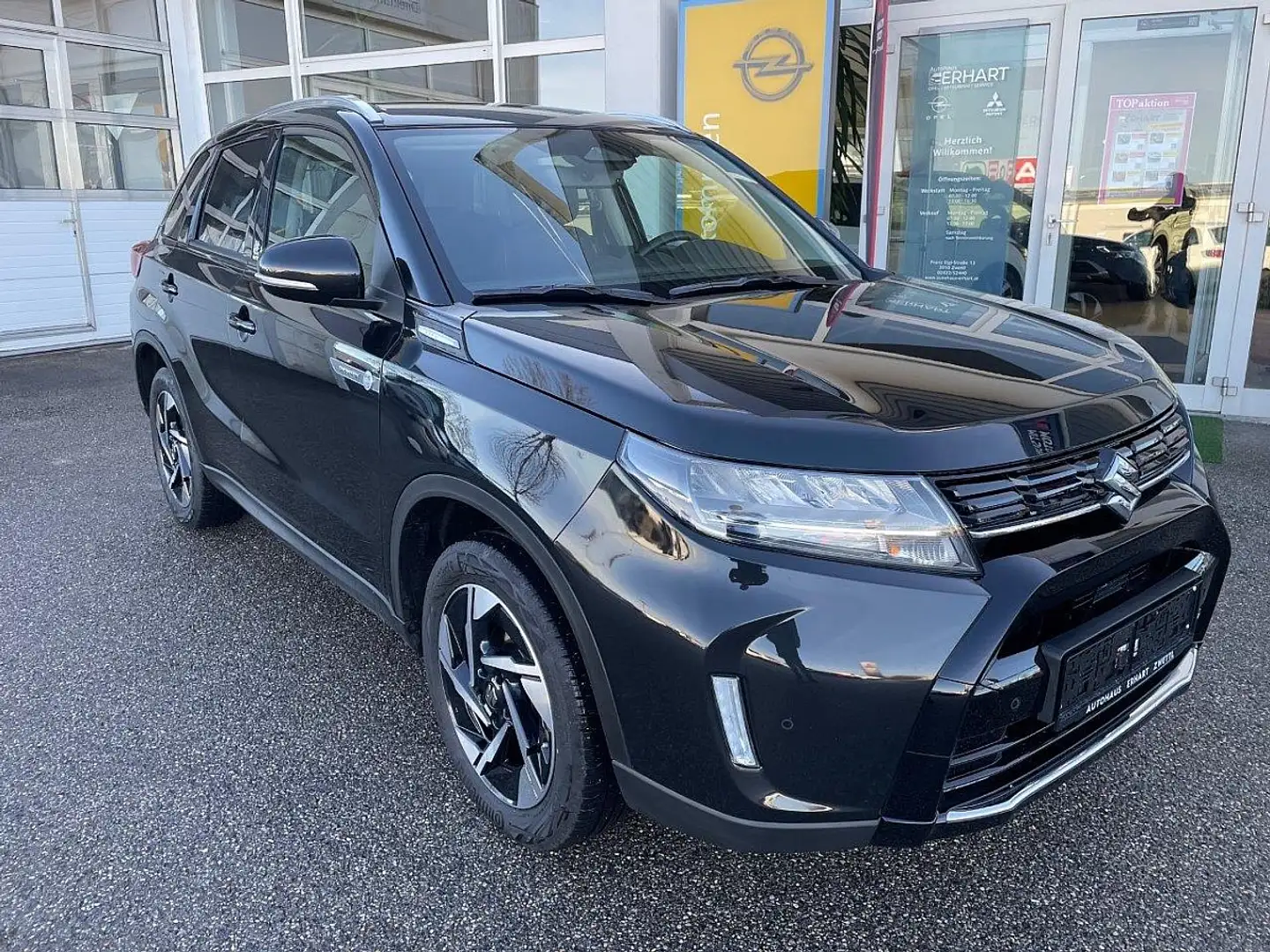 Suzuki Vitara 1,4 DITC Hybrid ALLGRIP flash Schwarz - 2