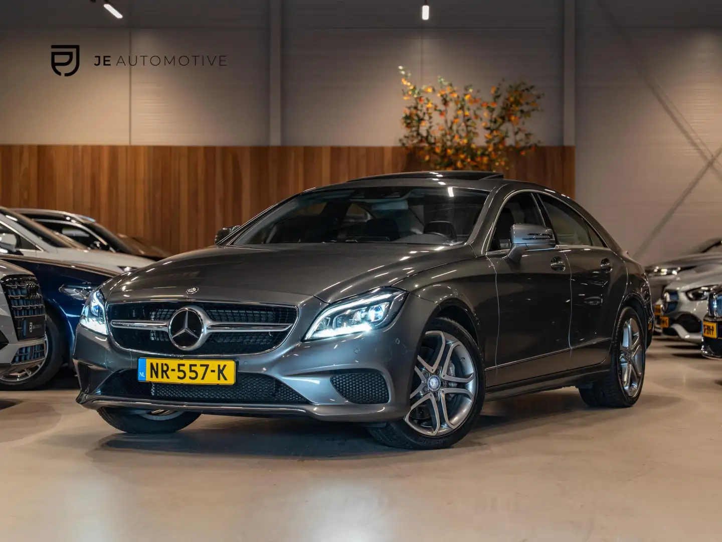 Mercedes-Benz CLS 400 Facelift 333PK, Distronic, Schuifdak, Command Navi Gris - 1