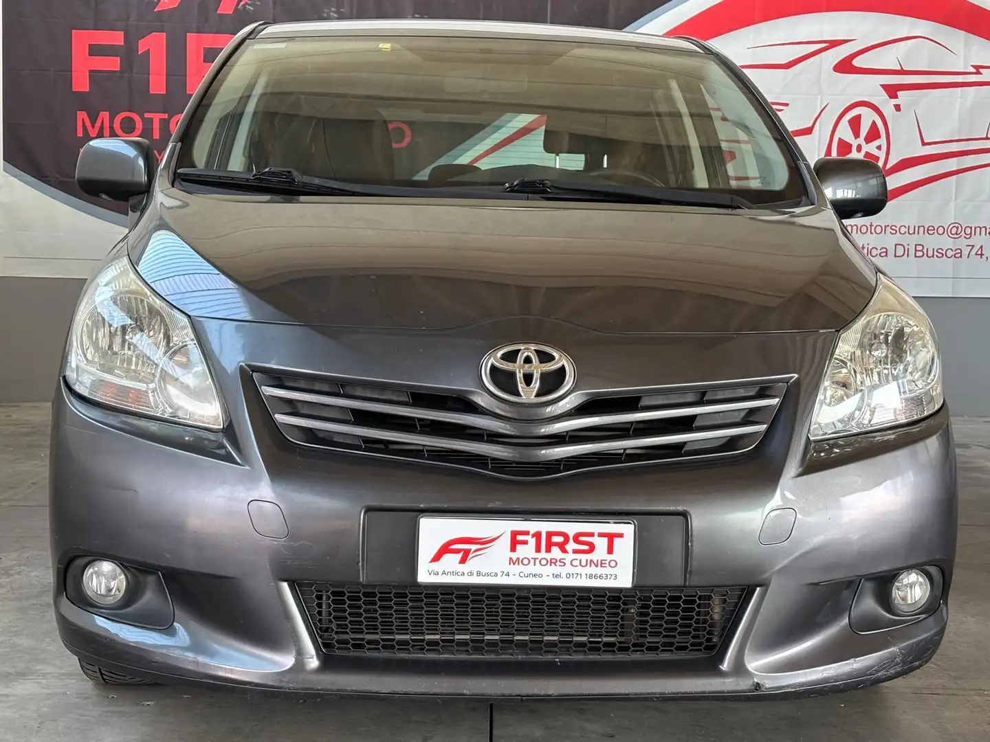 Toyota Verso Toyota Verso 2.2 D-cat 150 ci aut stile 7 posti Argento - 2