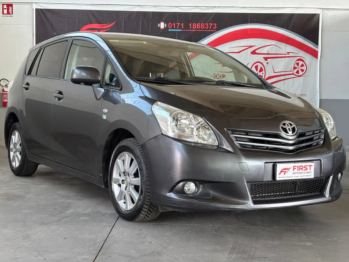 Toyota Verso Toyota Verso 2.2 D-cat 150 ci aut stile 7 posti Argento - 1
