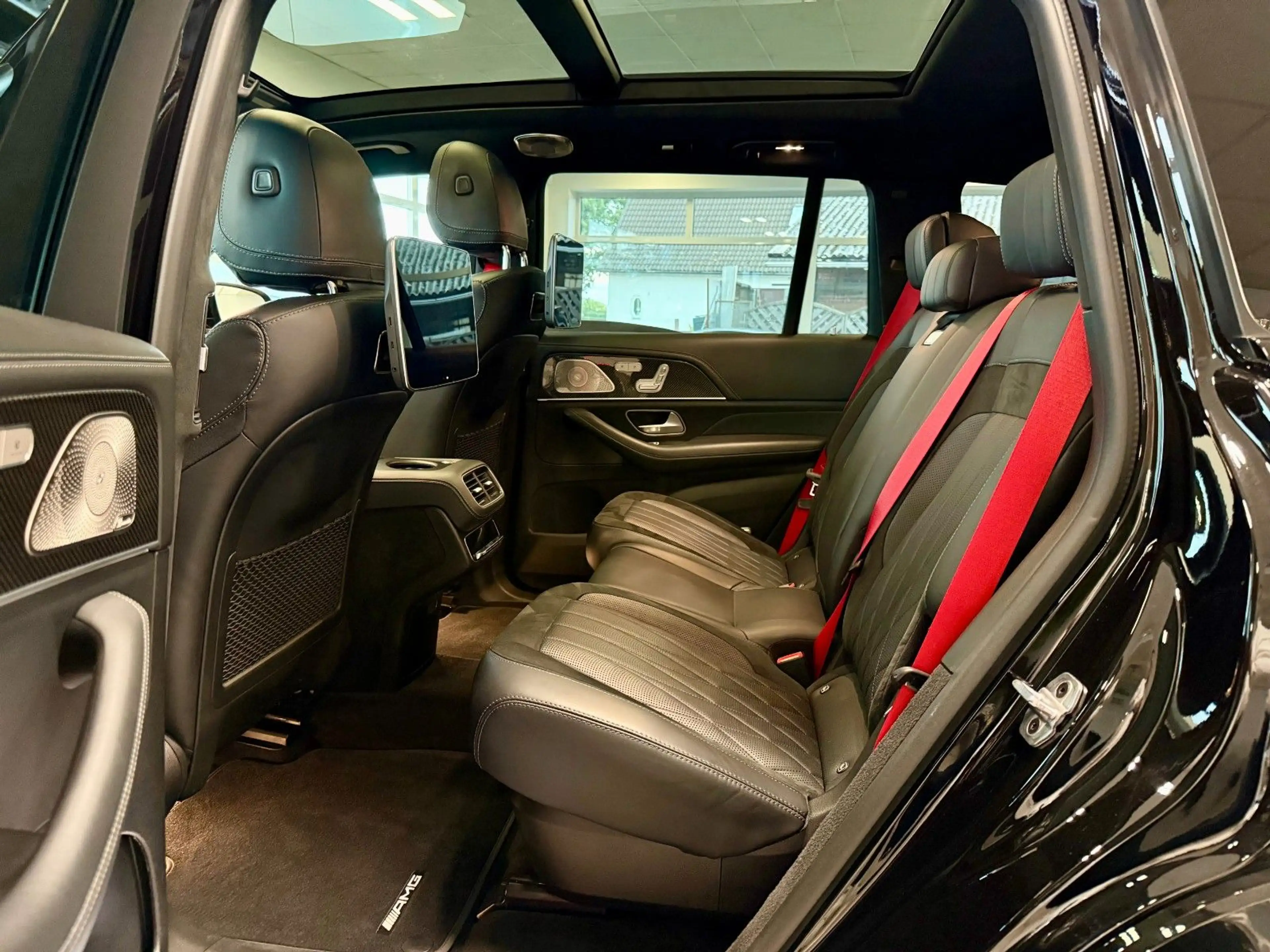 Mercedes-Benz GLS 63 AMG AMG Premium/ACTIVE RIDE/AHK/7Sitzer — photo 9