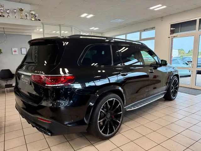 Mercedes-Benz GLS view 5