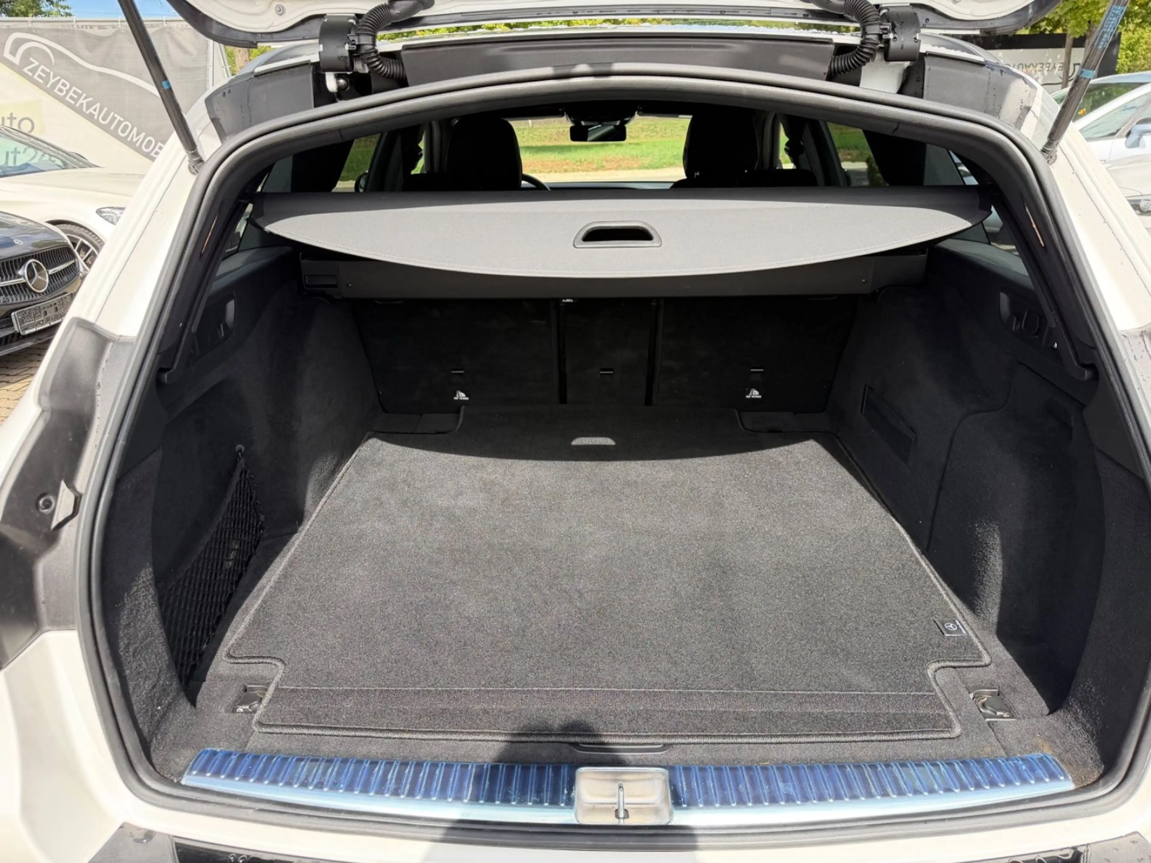Mercedes-Benz E 400 D E T /All-Terrain /4M/360/SHZ/NAVIAHK — photo 12