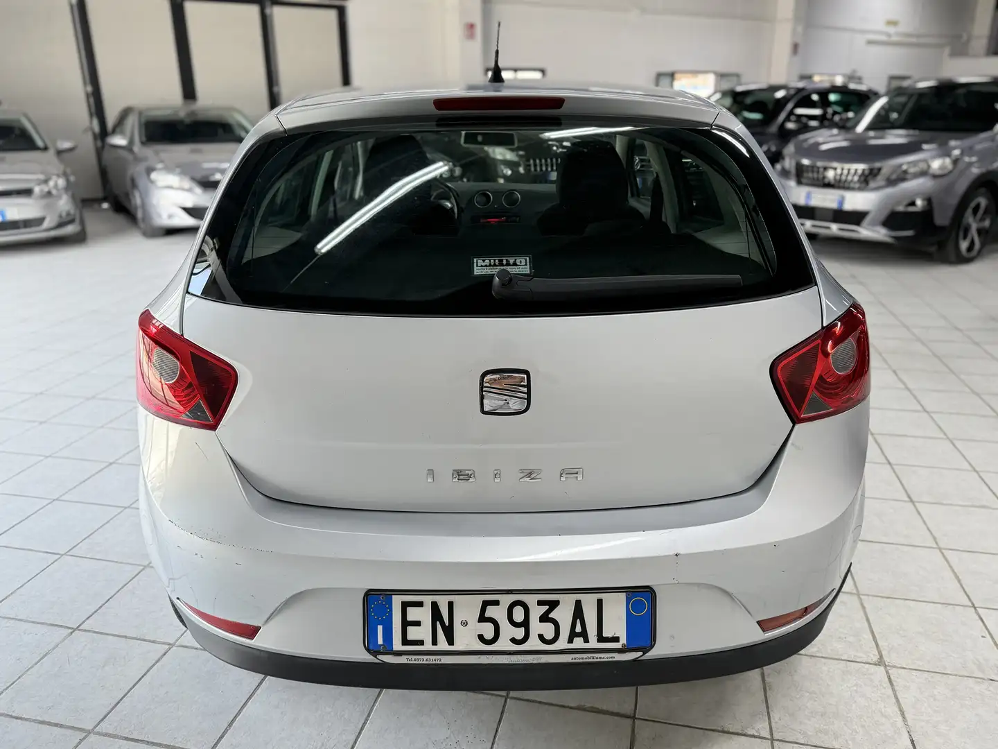 SEAT Ibiza 5p 1.2 tdi cr Copa Gri - 2