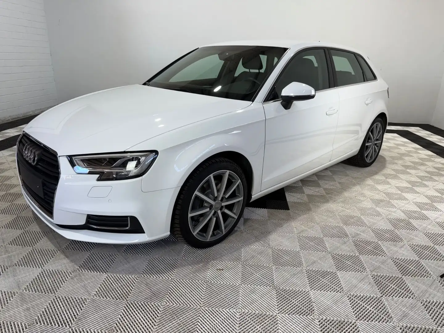 Audi A3 35 TDI S tronic Sportb.°Leder°Navi°Virtualco° Weiß - 1