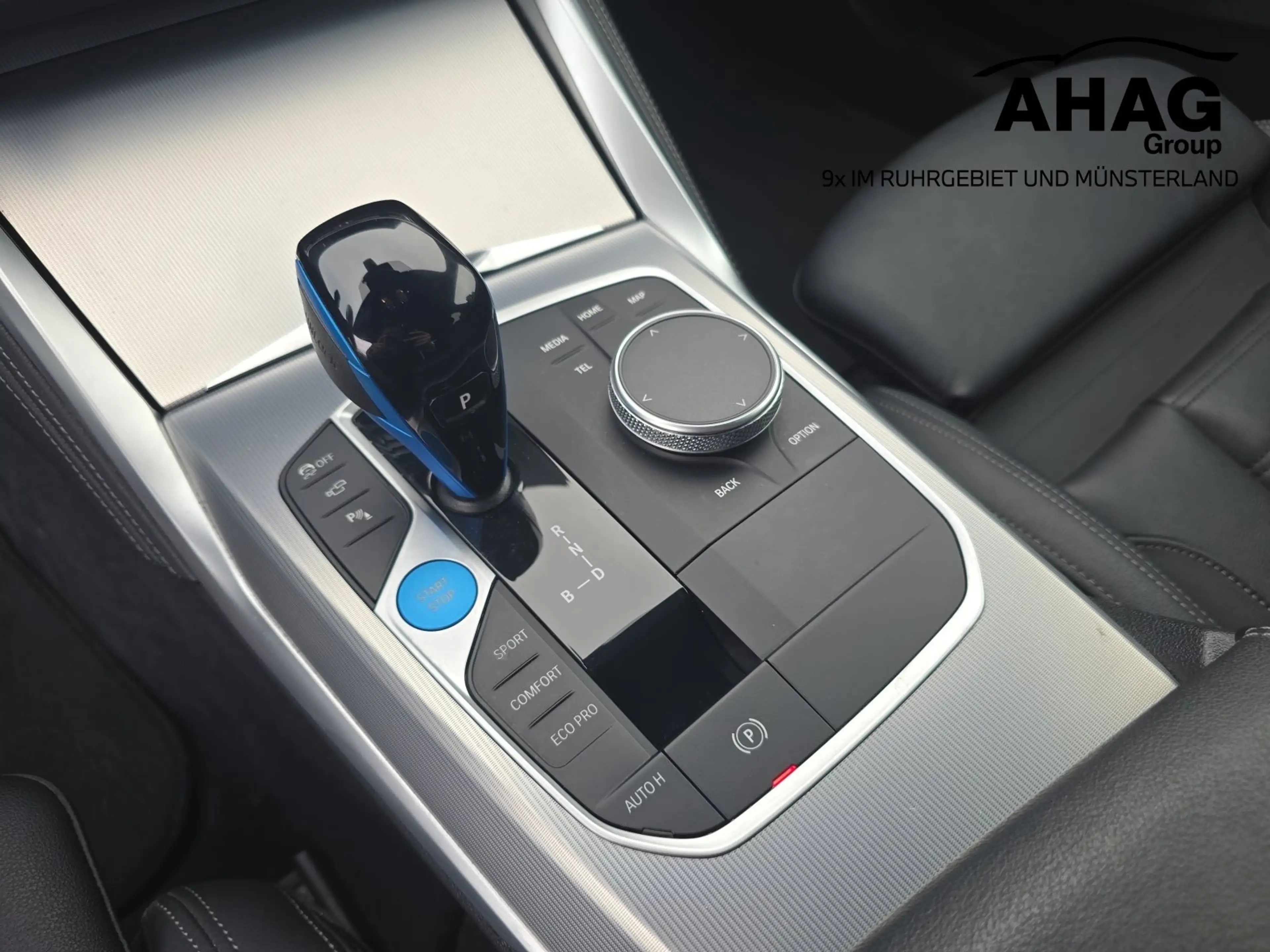 BMW i4 eDrive40  M Sport ACC 360° H/K Laser Glasdach el.S — photo 10