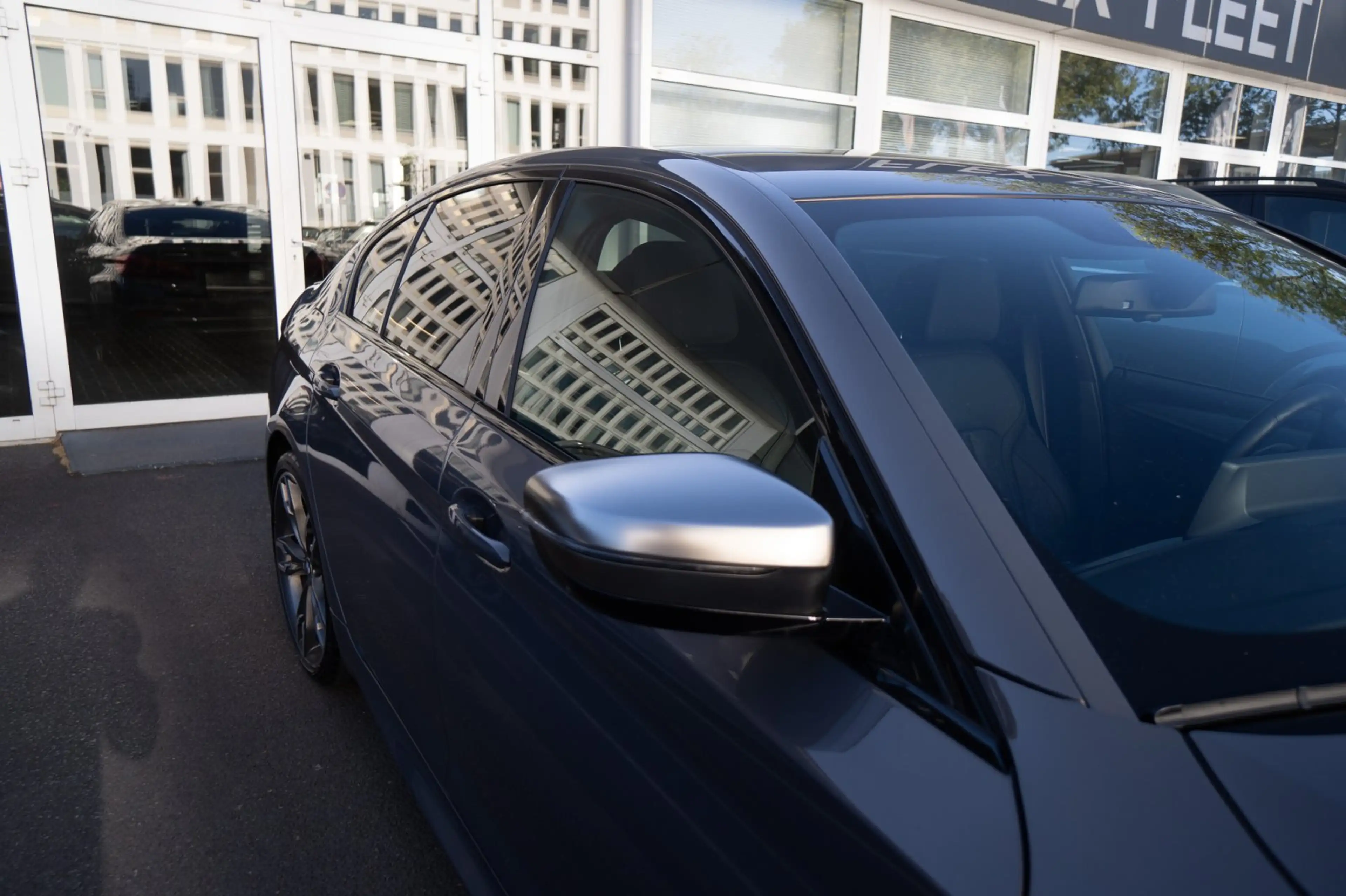 BMW M550 i xDrive *CHAMPAGNER QUARZ* — photo 13