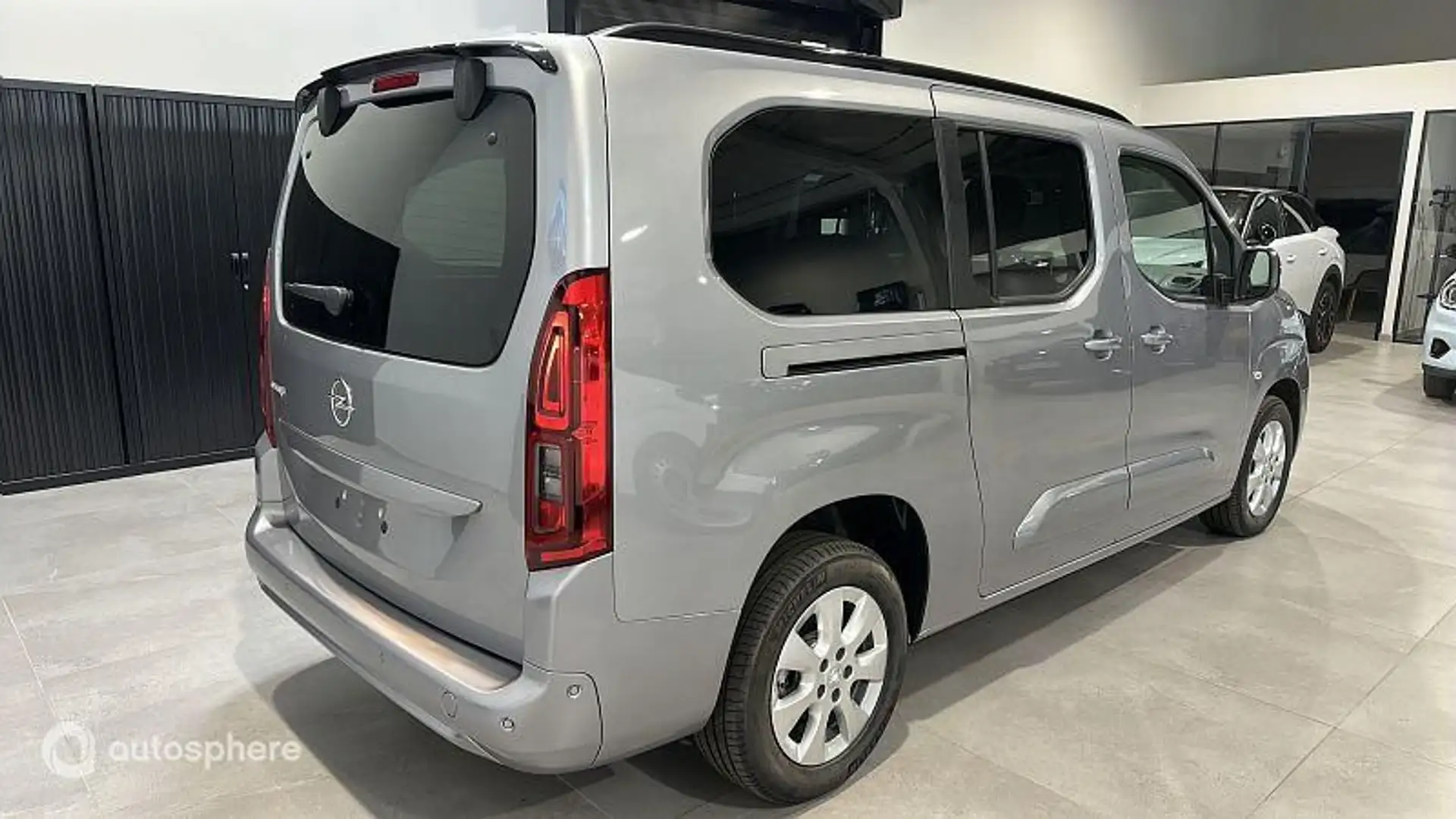 Opel Combo Life Taille XL - Moteur Electrique 136ch (100 kW) Autom - 2
