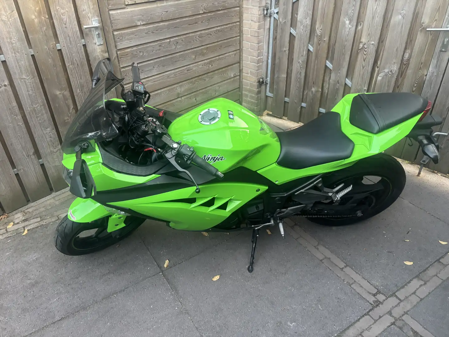 Kawasaki Ninja 300 - 1