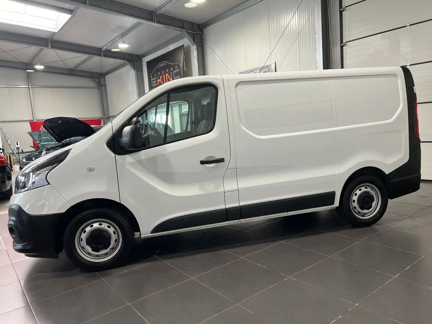Renault Trafic 2.0 dCi Kasten L1H1 **Navi*Klima*Temp** Weiß - 2