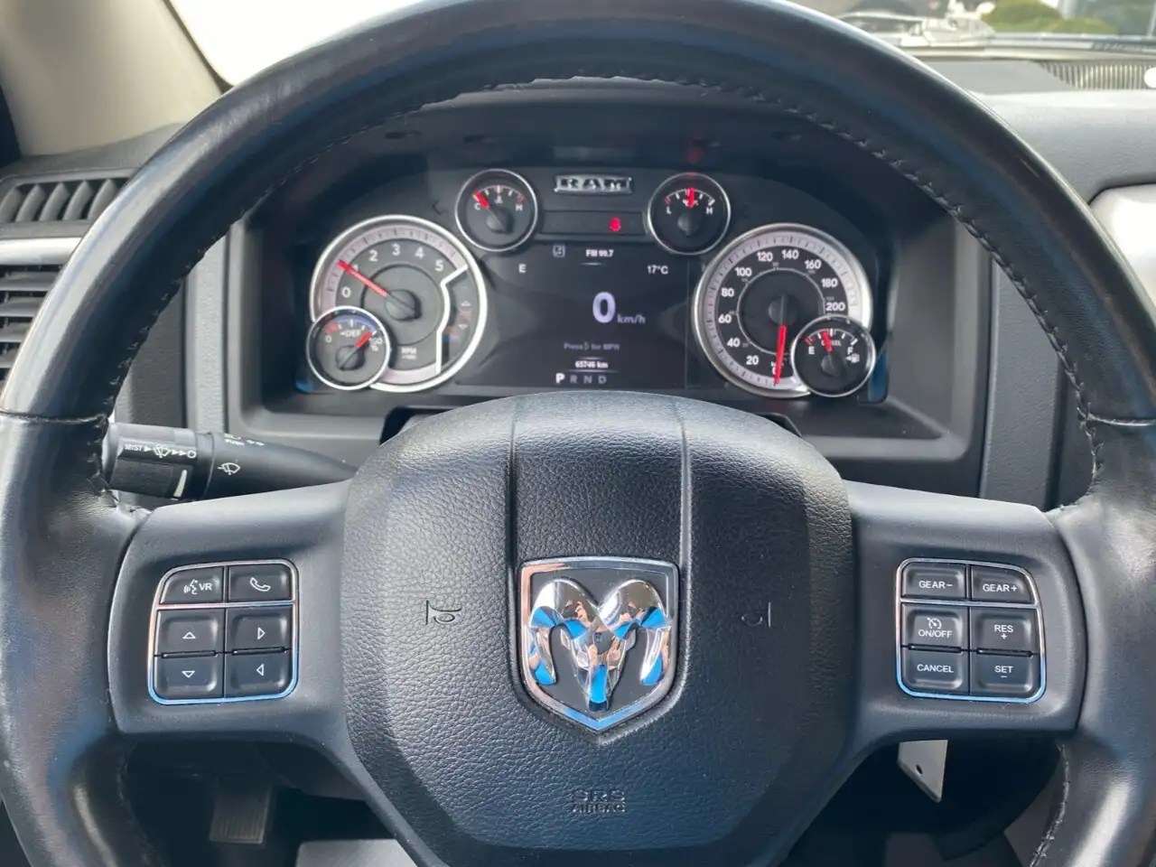 RAM 1500 снимка RAM 1500