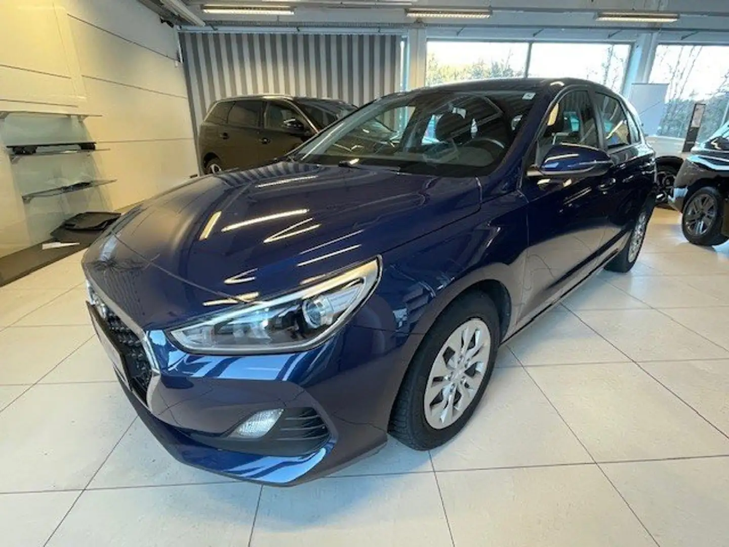 Hyundai i30 1,4 MPI Entry Blau - 2