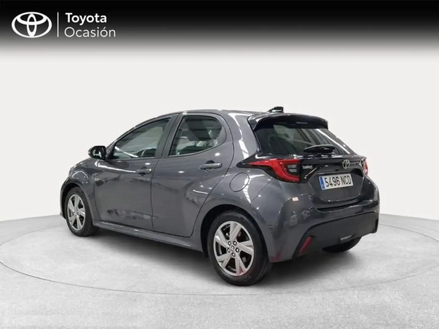 Toyota Yaris 1.5 120H Active Plus Gris - 2