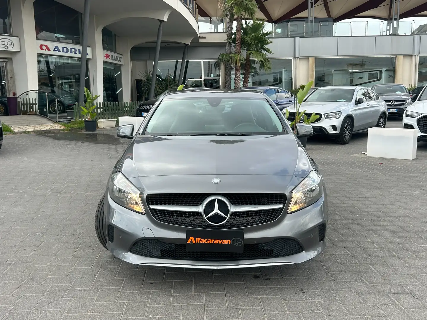Mercedes-Benz A 180 Classe A cdi Executive auto Grigio - 2