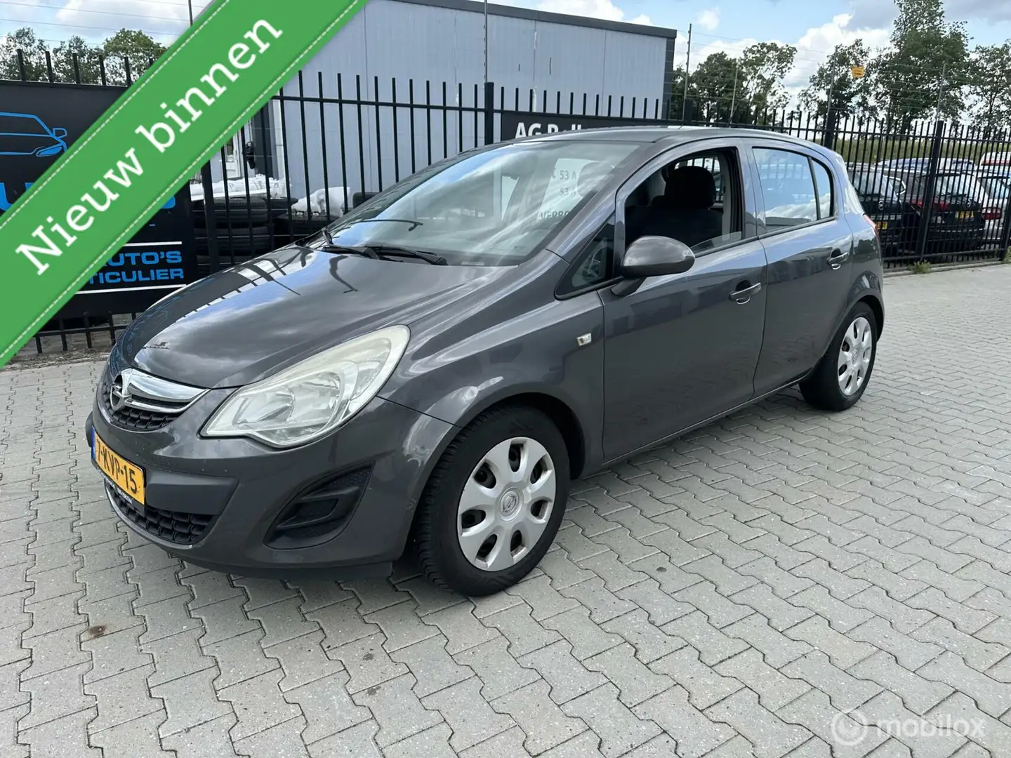 Opel Corsa 1.2 EcoFlex Cosmo Grijs - 1