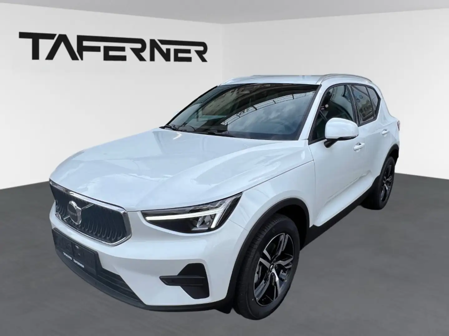 Volvo XC40 B3 Mild Hybrid Core Weiß - 1