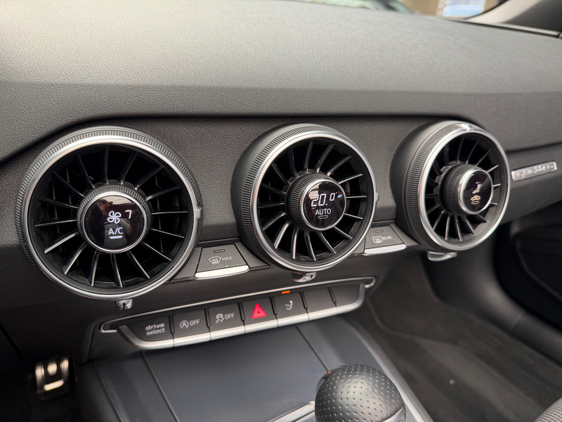 Audi TT Cabrio 40 TFSI S line S tronic 245CV KEYLESS COCKPIT CUIR FULL OPTIONS — photo 14