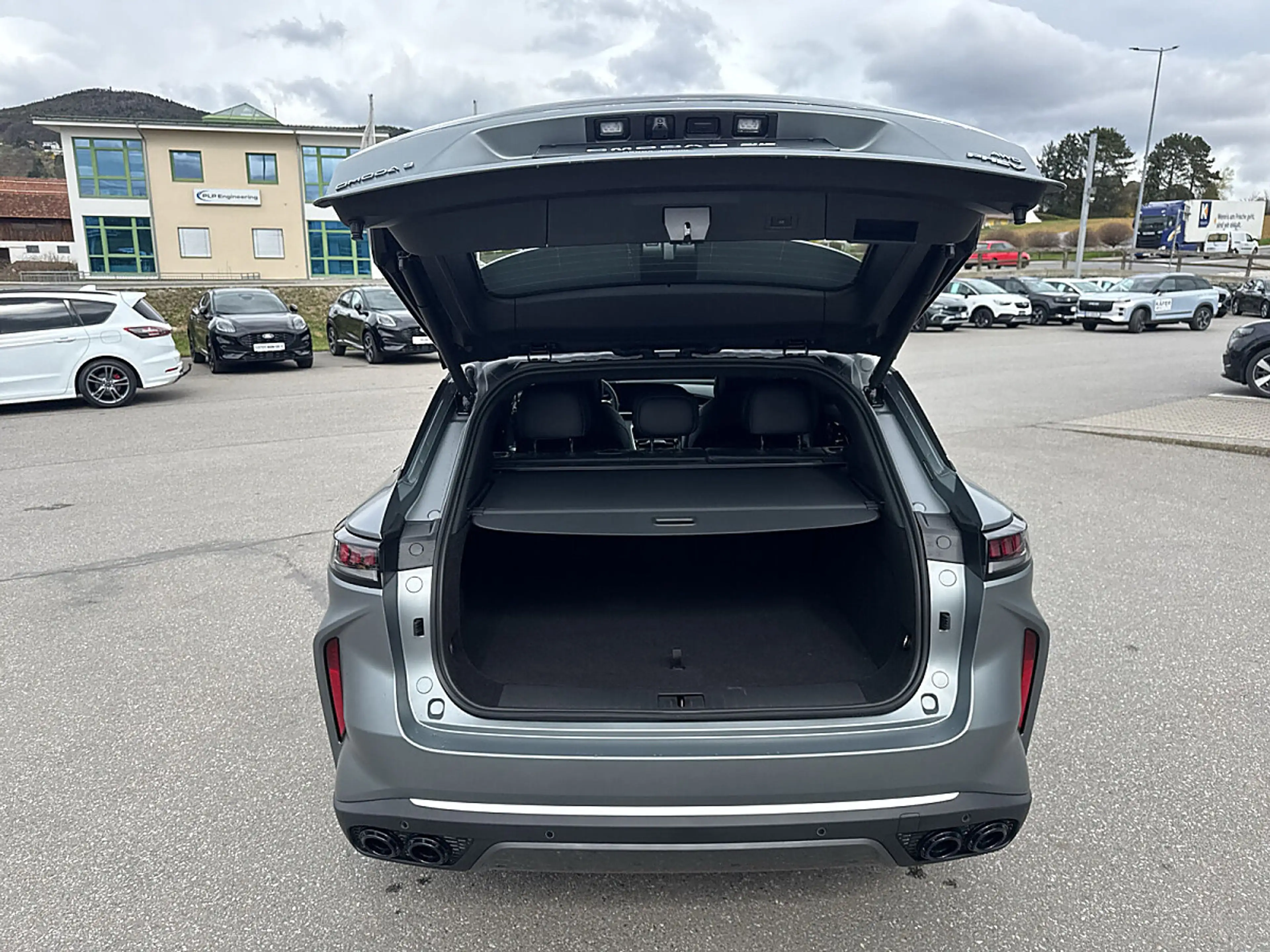 Omoda 9 Premium Plug-In HYBRID SHS ALLRAD — photo 14