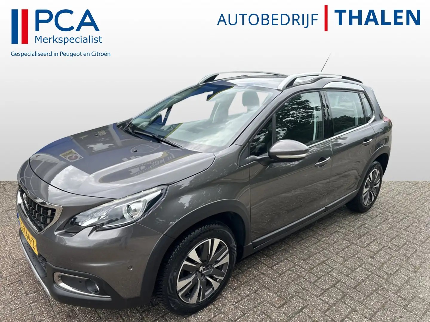 Peugeot 2008 1.2 PureTech Allure Grijs - 1