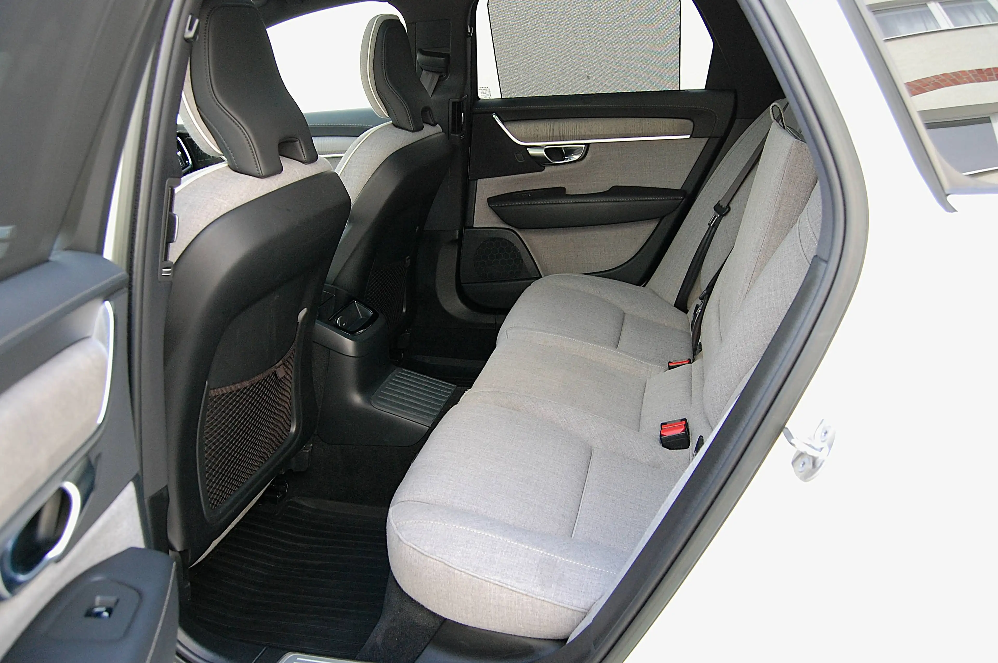 Volvo V90 V90 T8 Ultimate Bright AWD -Tailored Wool Sitze- — photo 11