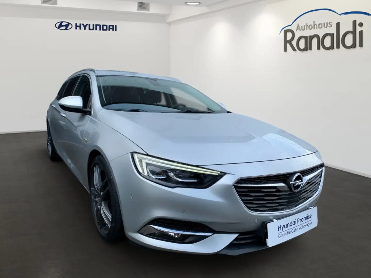 Opel Insignia B Sports Tourer INNOVATION 1.5 Turbo++Massage Sitz Noir - 2