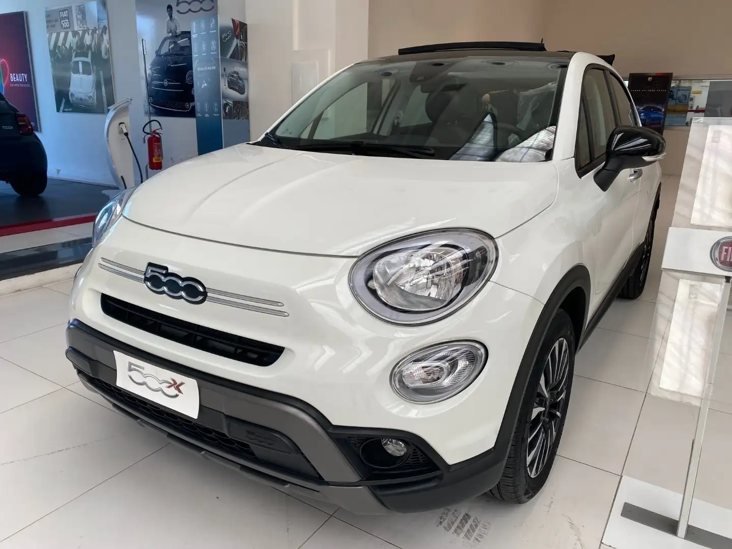 Fiat 500X 1.5 T4 Hybrid 130 CV DCT Dolcevita KM ZERO FIAT IT Beyaz - 1