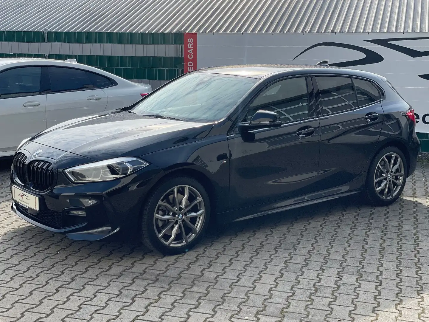 BMW 120 d xDrive |M Sport|HiFi|LED|Navi|Apple| Schwarz - 1